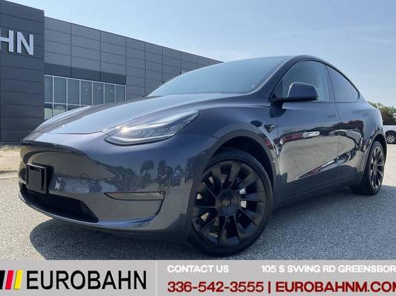 TESLA MODEL Y 2020 5YJYGDEE8LF014311 image